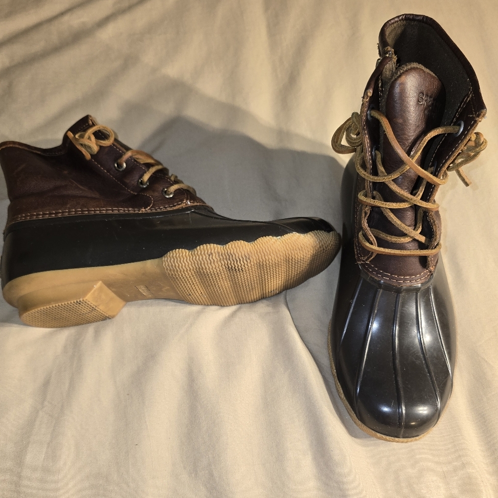 SOLD  Sperry Top-Sider Women’s Duck Boots Waterproof Brown Black Size 8